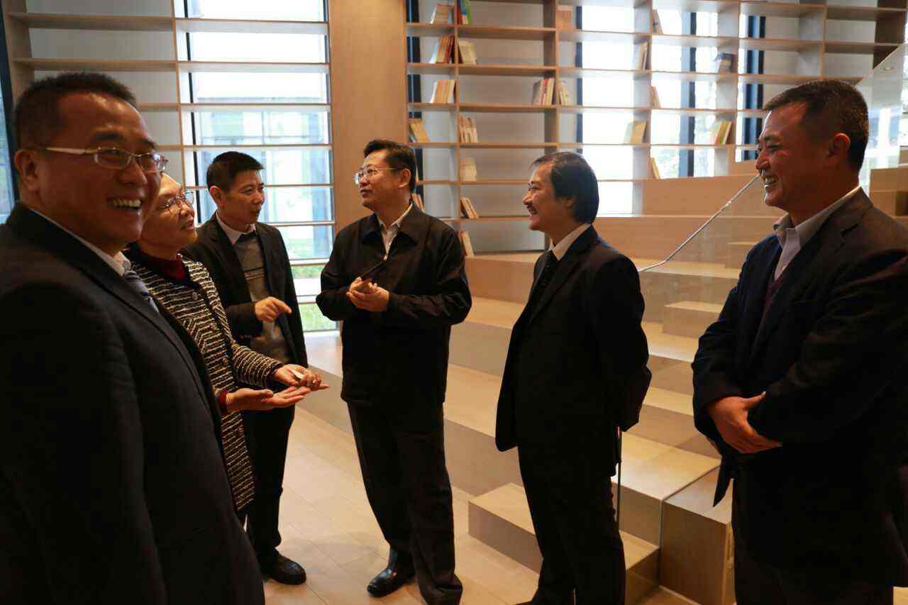 如何办理涉外结婚登记？